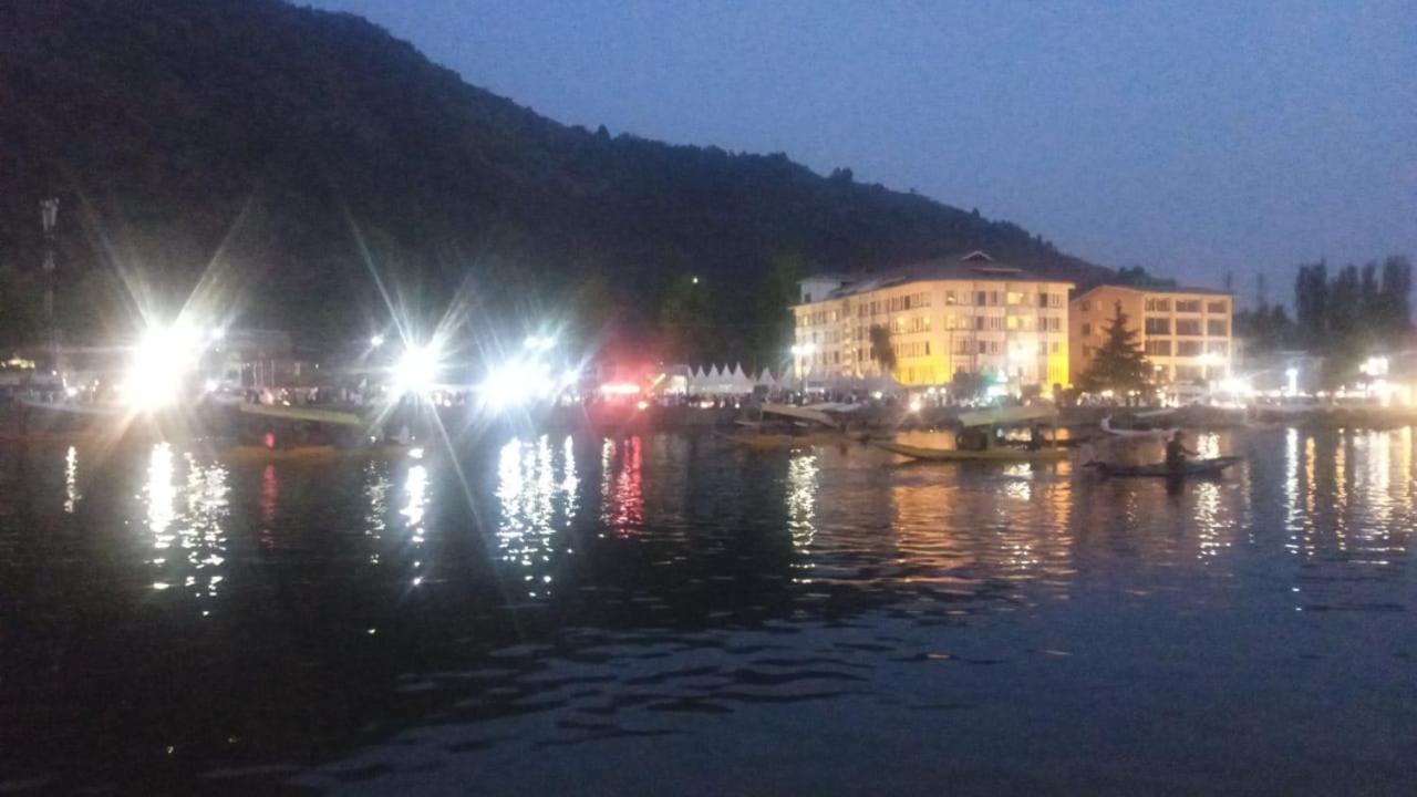 SrīnagarIsland公寓 外观 照片