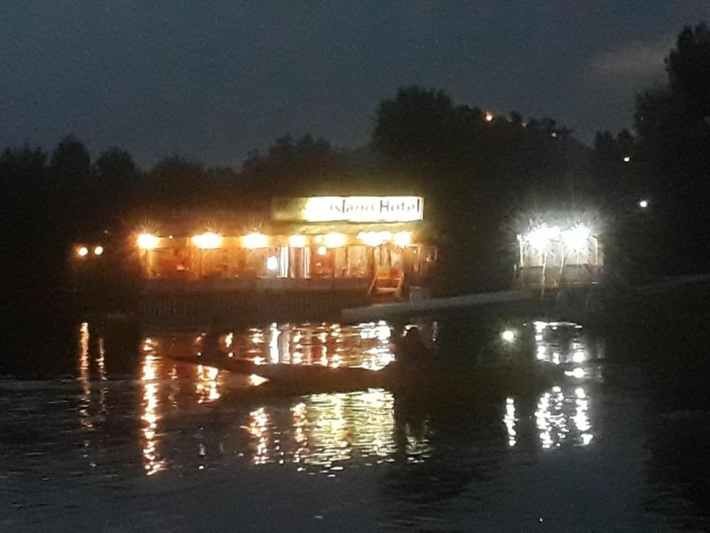 SrīnagarIsland公寓 外观 照片